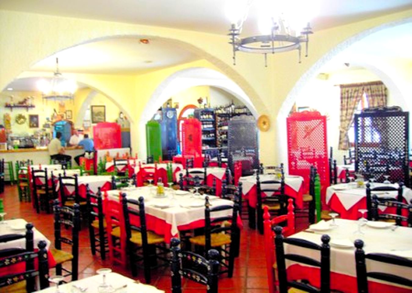 Romantic Cave Getaway with Pool Access near Granada, Spain