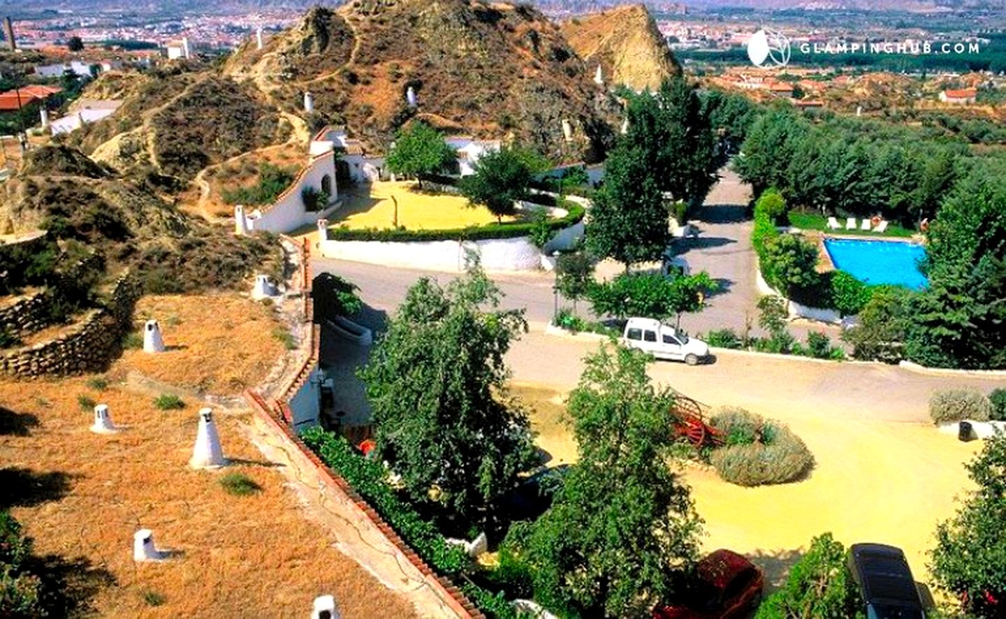 Romantic Cave Getaway with Pool Access near Granada, Spain