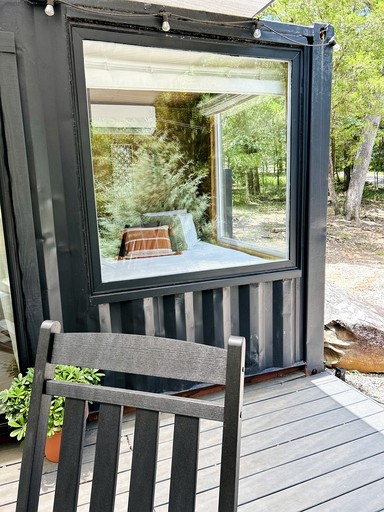 Containers (United States of America, Eustace, Texas)