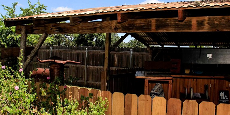 Cabins (Bandera, Texas, United States)