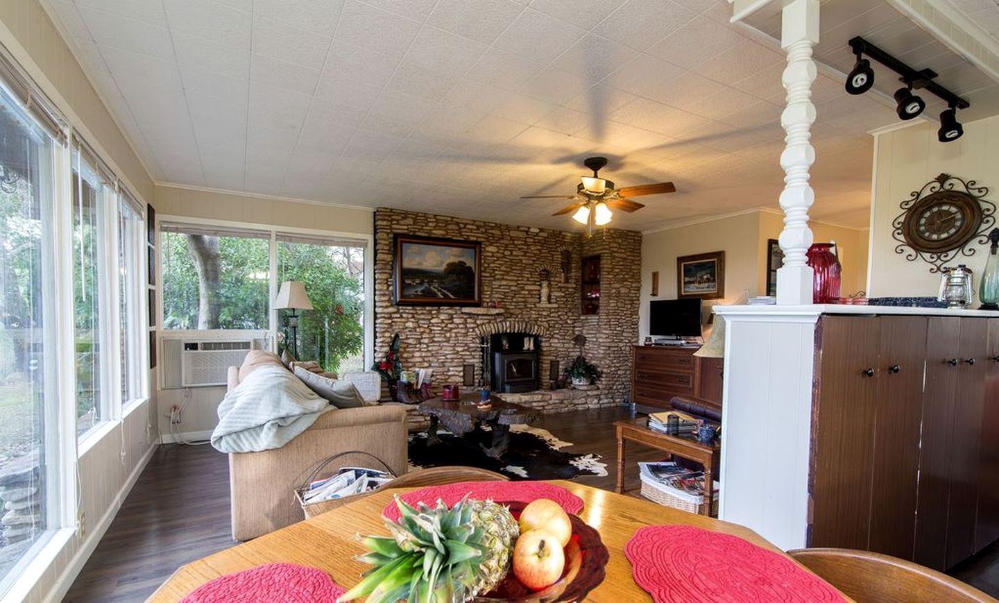 Romantic Luxury Cottage Rental for Two with Fireplace in Texas Hill Country