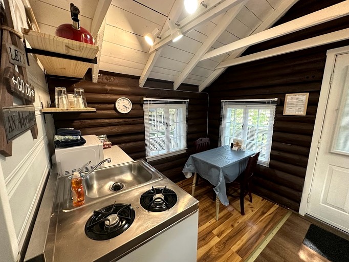 Cottages (United States of America, Lincolnville, Maine)