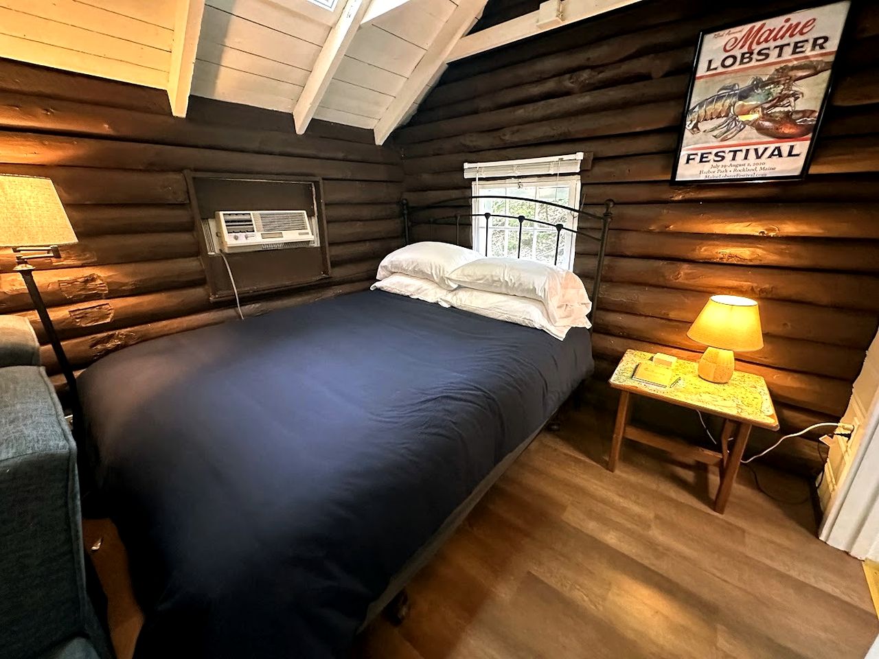 Romantic Cottage Retreat for Couples near Lincolnville, Maine