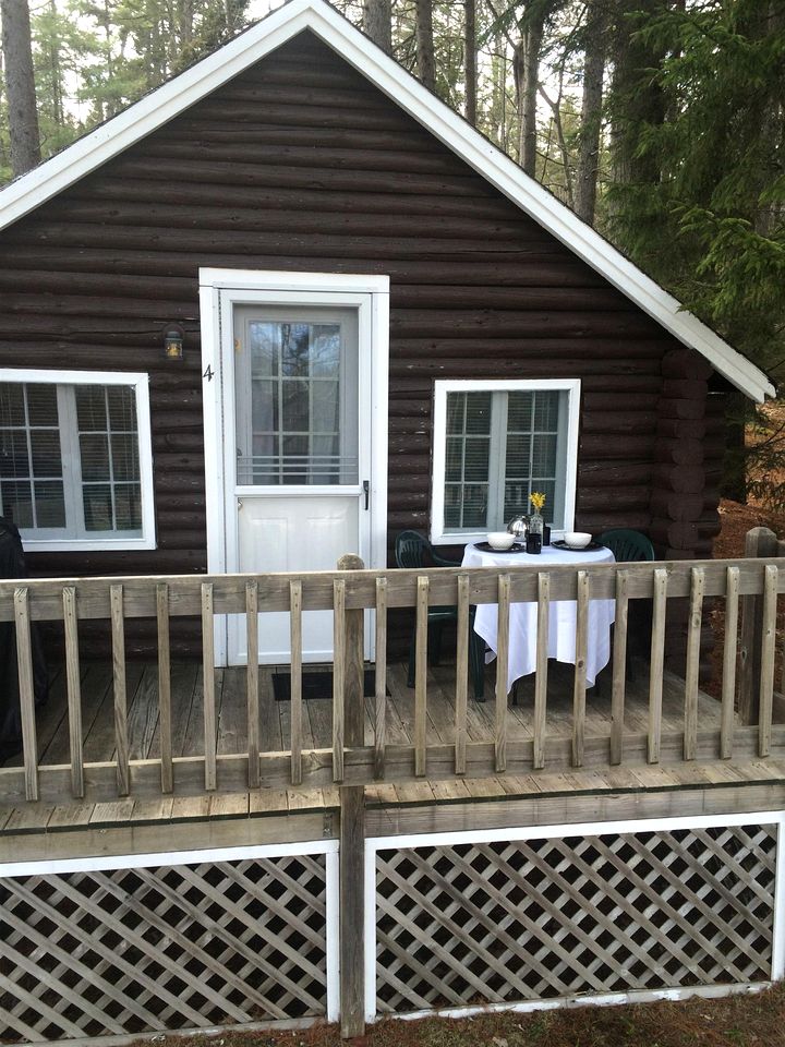 Private Cottage for Romantic Vacations near West Penobscot Bay, Maine