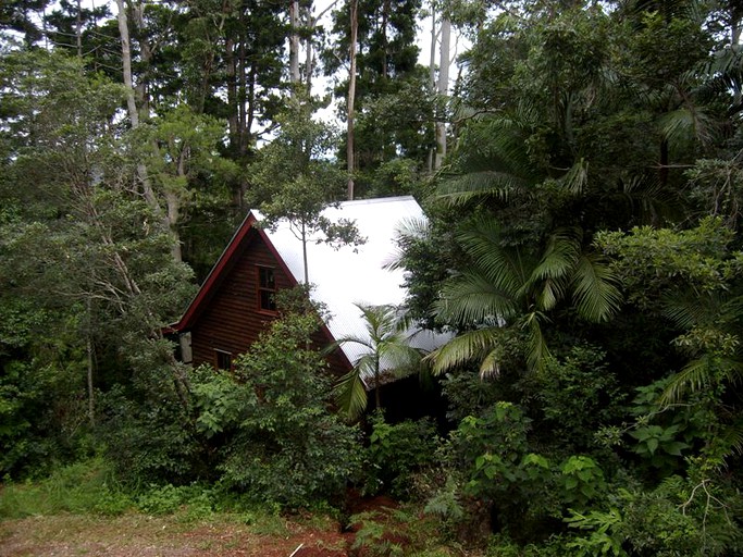 Cottages (Mount Glorious, Queensland, Australia)