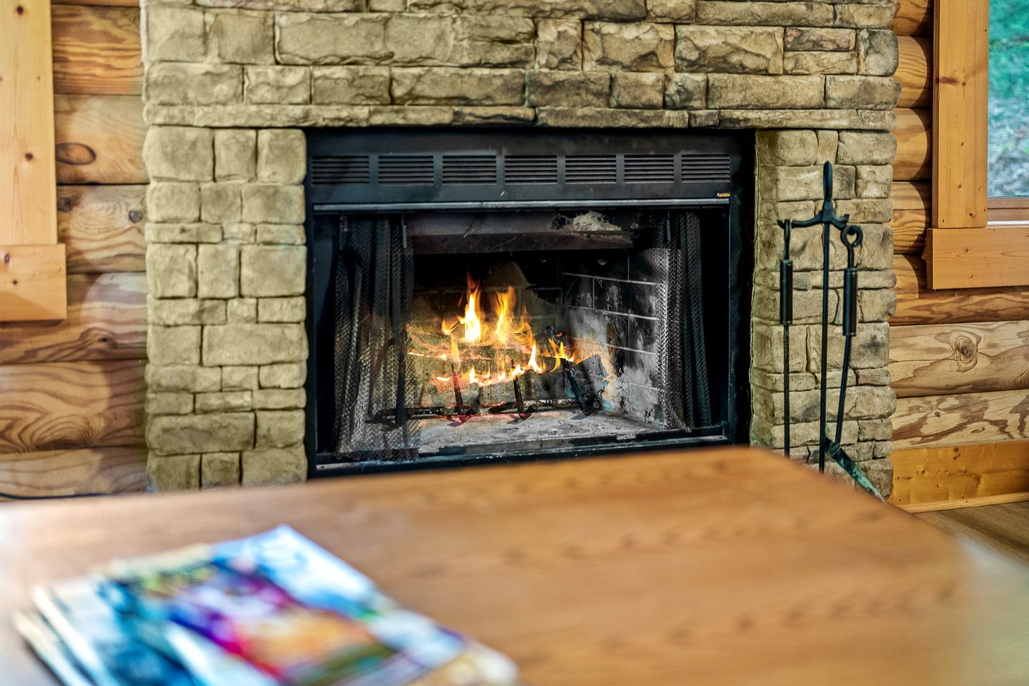 Romantic Cozy Cabin Designed for relaxation and Tranquility in Sevierville, Tennessee