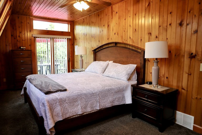 Cabins (United States of America, Sugarcreek, Ohio)