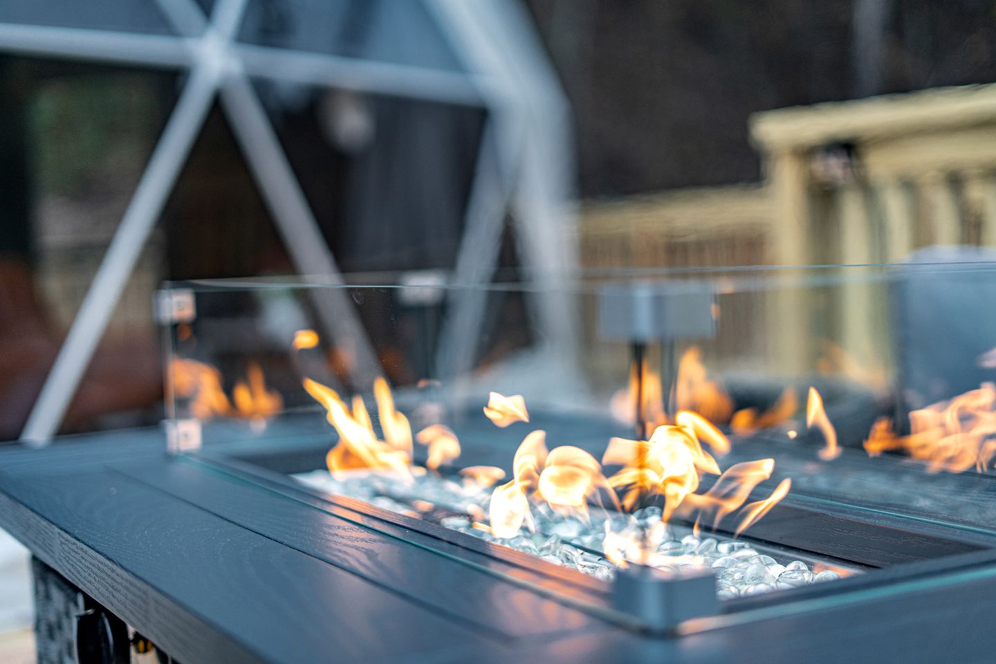 Romantic Geodesic Dome with Hot Tub, Perfect for Stargazing in Pipestem, West Virginia