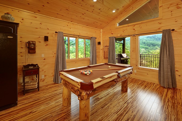 -- (United States, Gatlinburg, Tennessee)