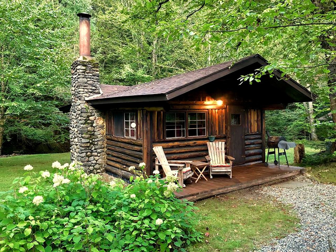 Romantic Getaway near White Mountain National Forest in Lisbon, New Hampshire