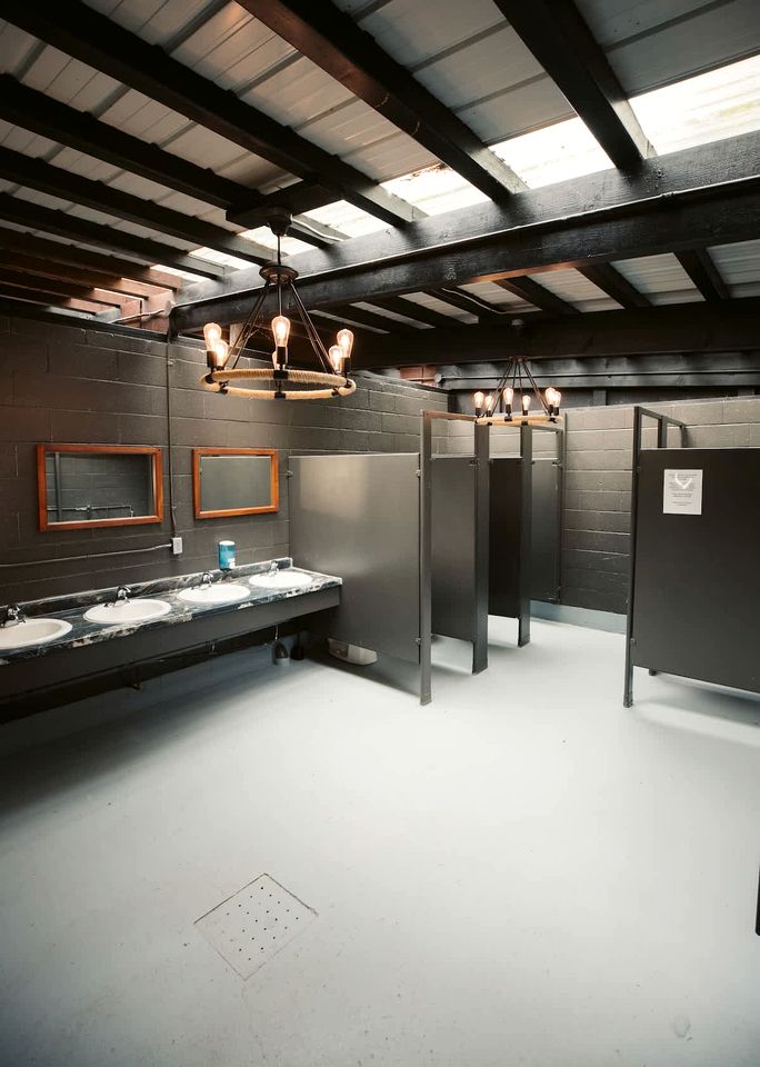 Romantic Glamping Retreat: Pretty Bell Tent near Tobermory, Canada