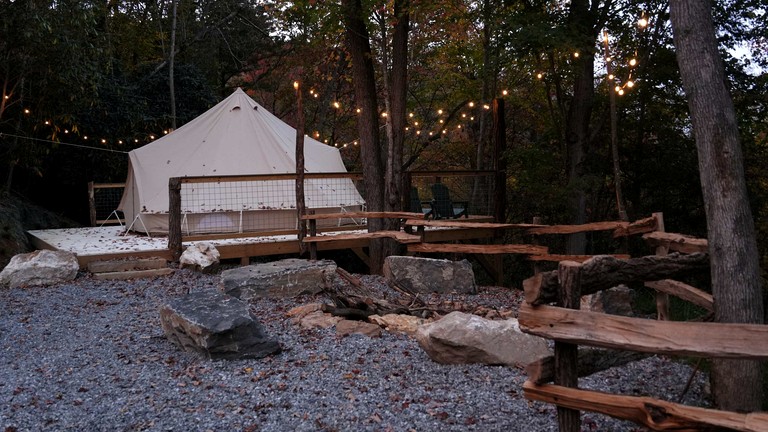 Bell Tents (United States of America, Waynesville, North Carolina)