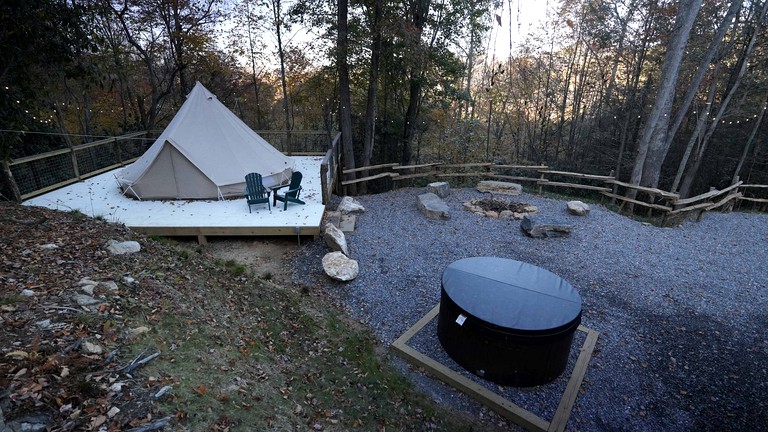 Bell Tents (United States of America, Waynesville, North Carolina)