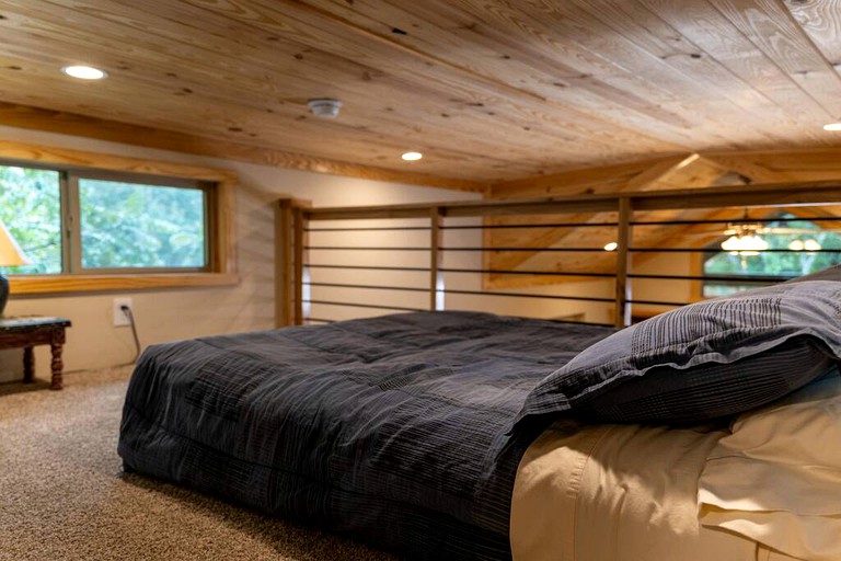 Cabins (United States of America, Chilton, Texas)