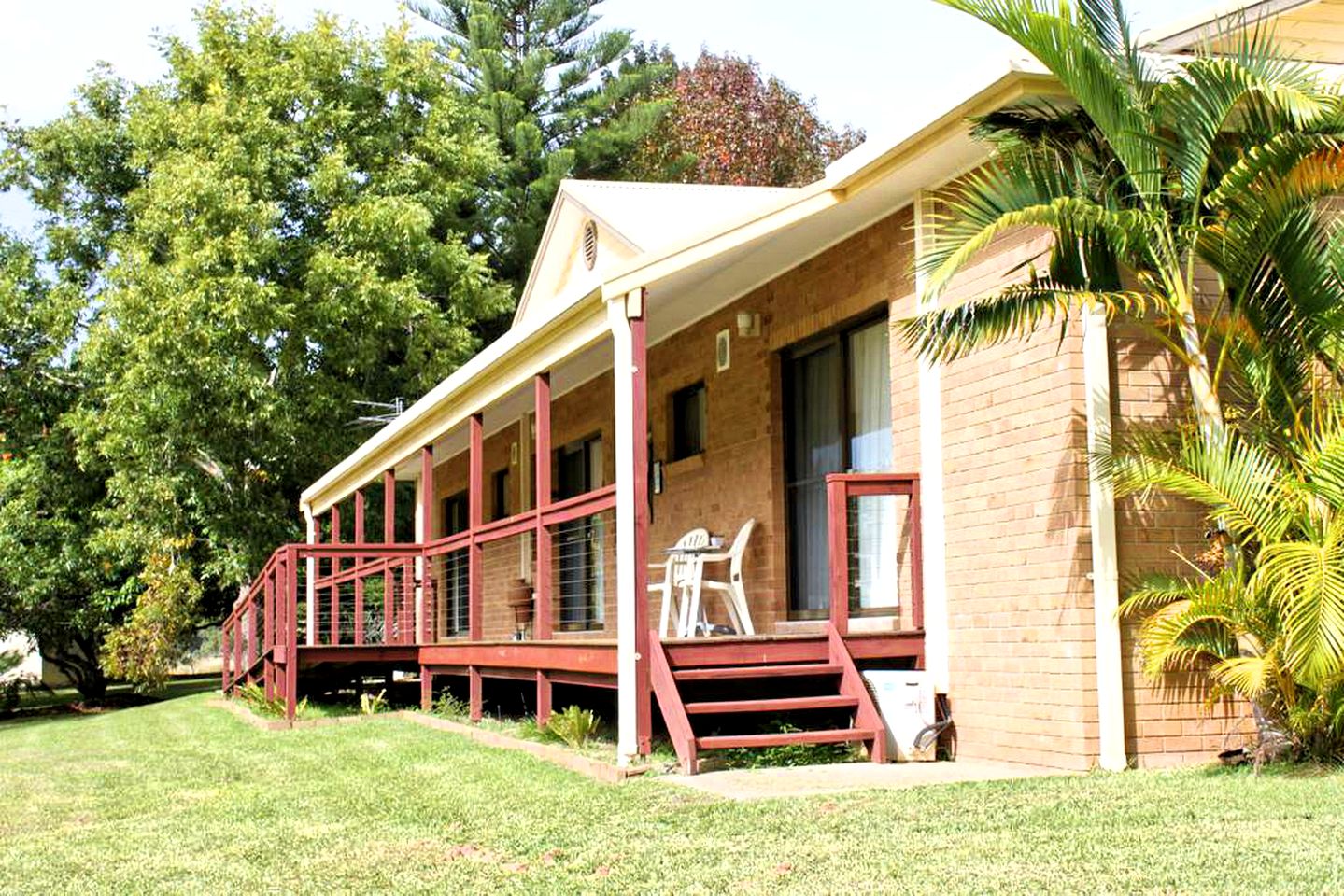 Romantic Holiday Rental with a Fabulous Pool near Arakoon, New South Wales