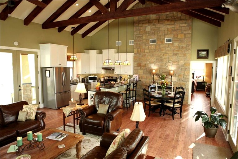 Cabins (Fredericksburg, Texas, United States)