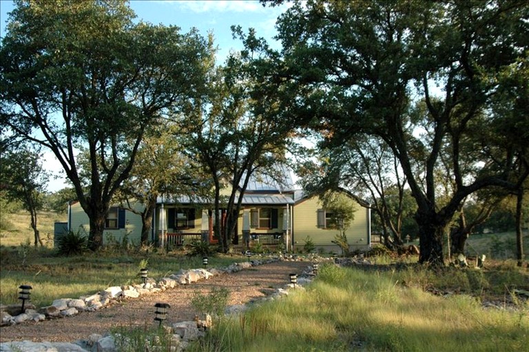 Cabins (Fredericksburg, Texas, United States)