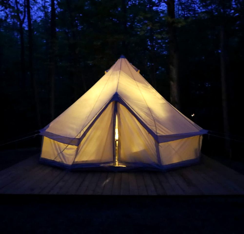 Romantic Oasis: Luxury Glamping Retreat in the Heart of Ontario's Natural Beauty