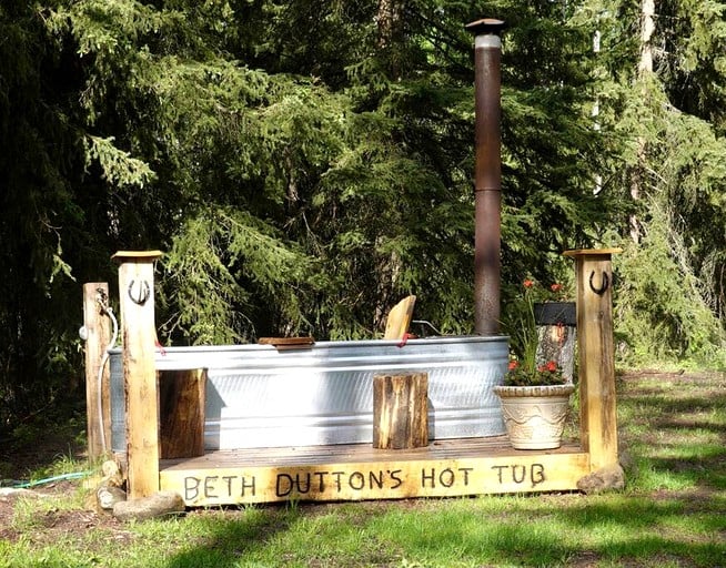 Cabins (Canada, --, --)
