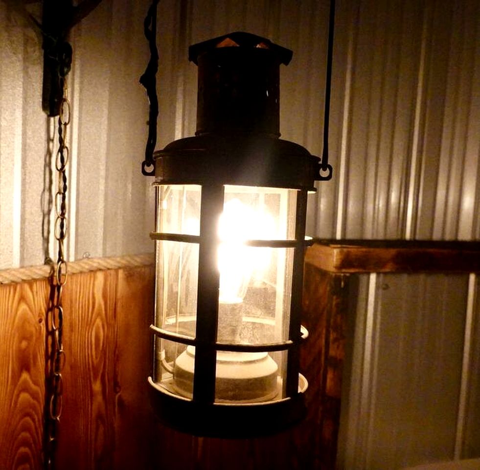 Incredibly Unique Romantic Retreat in Grain Bin Accommodation near Sundre, Alberta