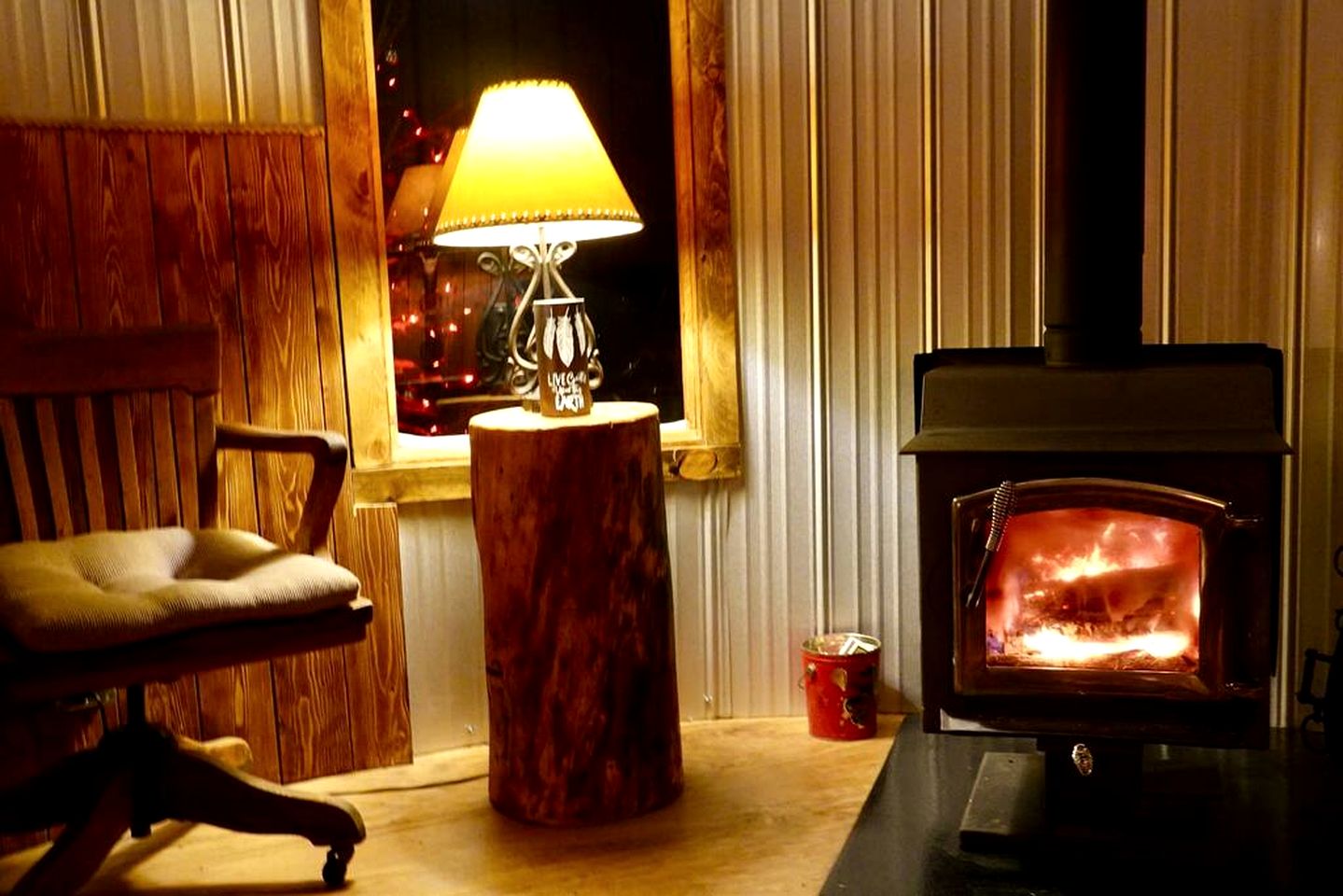 Incredibly Unique Romantic Retreat in Grain Bin Accommodation near Sundre, Alberta