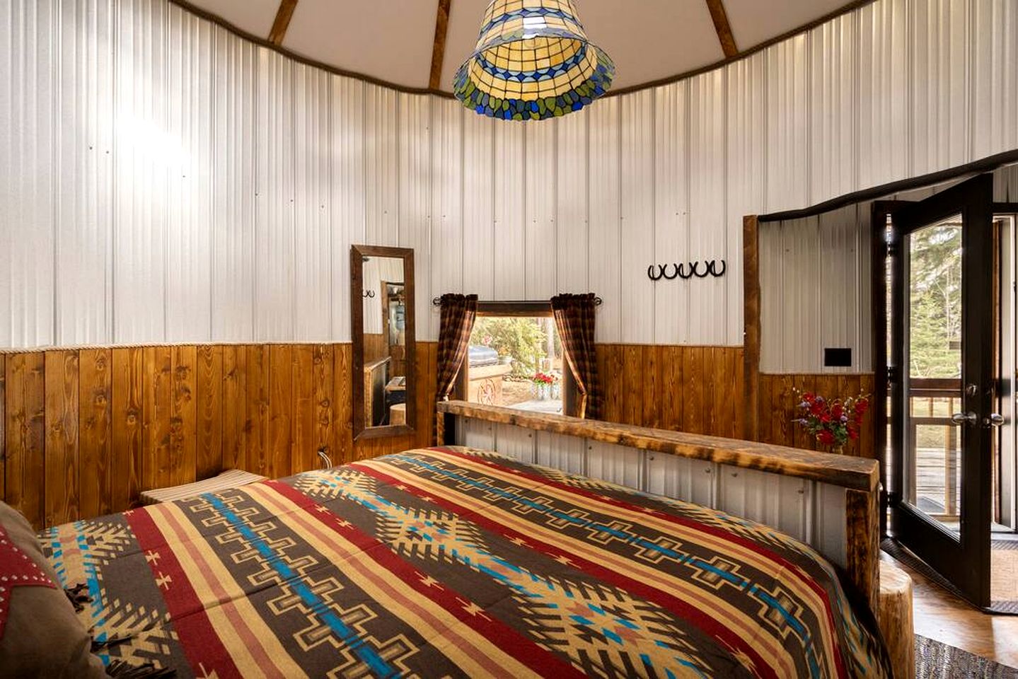 Incredibly Unique Romantic Retreat in Grain Bin Accommodation near Sundre, Alberta