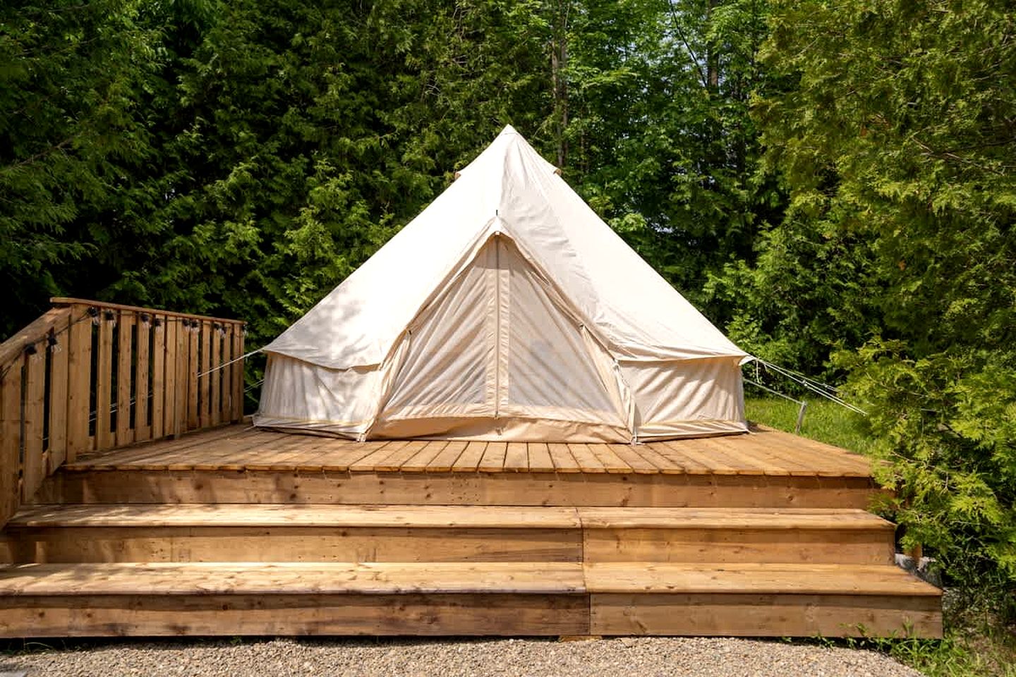 Romantic Retreat: Luxury Glamping in Northern Bruce Peninsula, Canada for Unforgettable Escapes