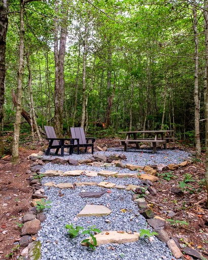 Cabins (United States of America, Transylvania County, North Carolina)