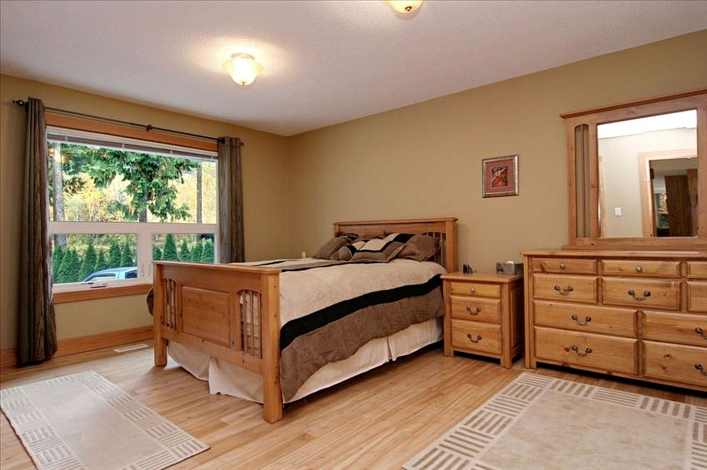 Stunning Luxurious Riverfront Lodge, Cabins, Chilliwack, Canada Glamping Hub