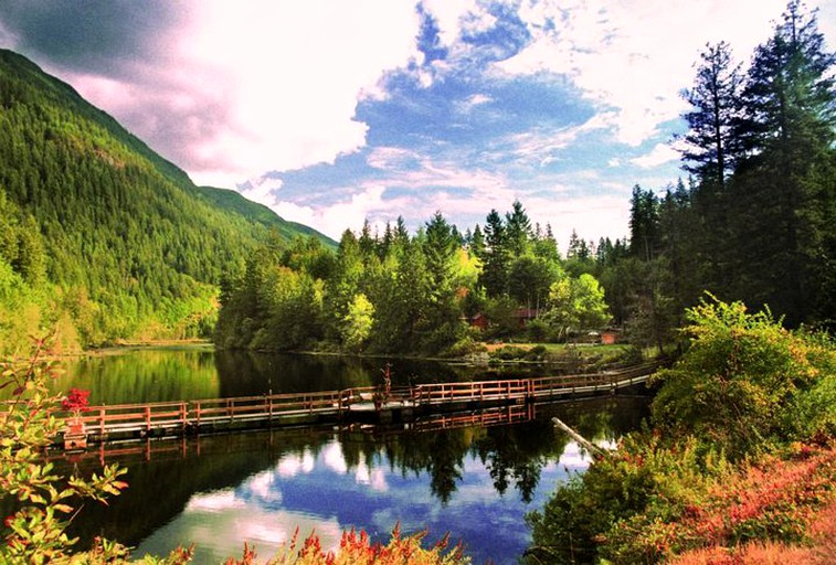 Safari Tents (Madeira Park, British Columbia, Canada)