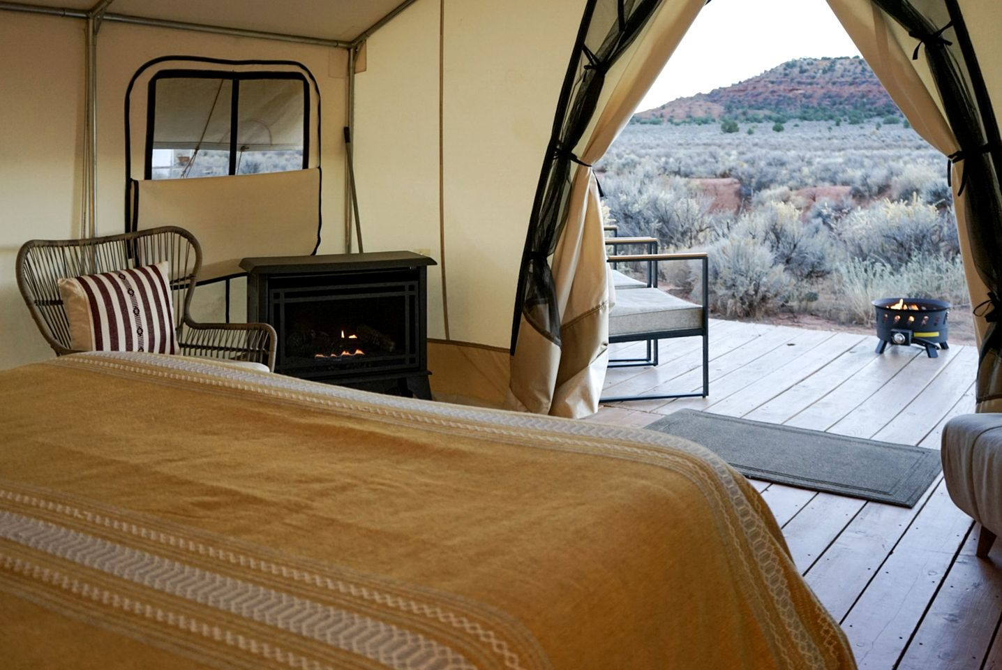 Romantic Safari Tent Glamping in Kanab, Utah: Unforgettable Getaway for Two