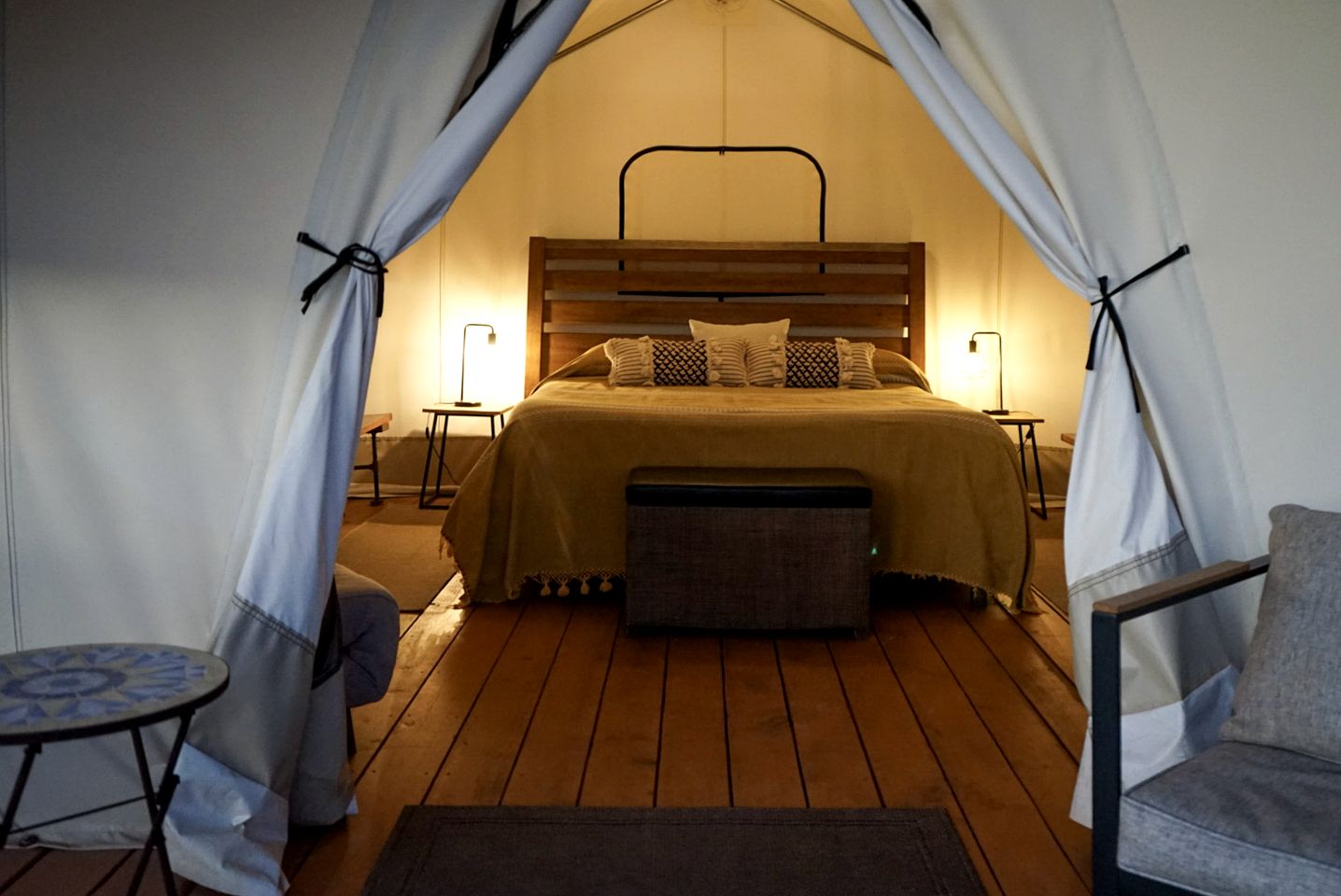 Romantic Safari Tent Glamping in Kanab, Utah: Unforgettable Getaway for Two