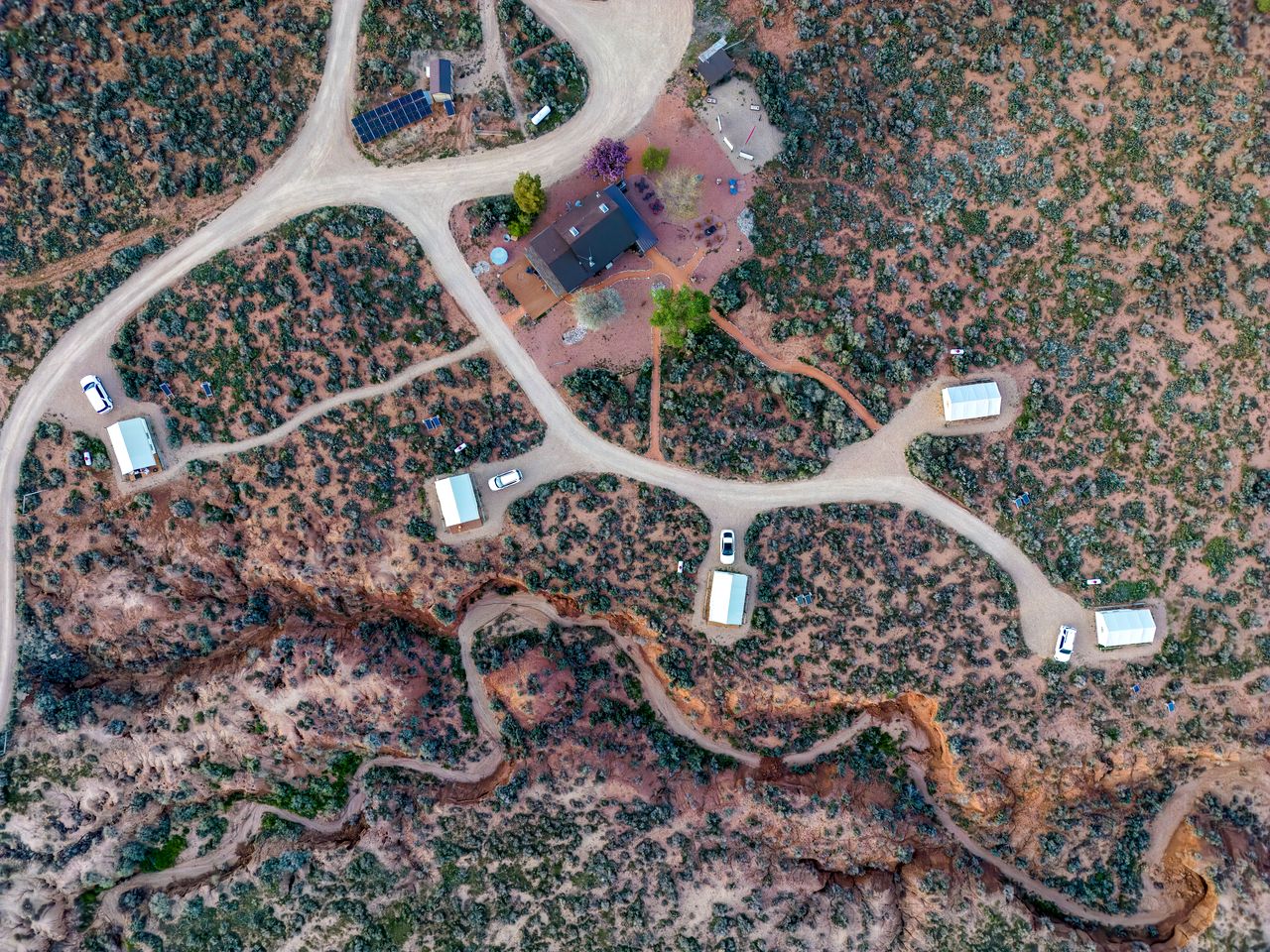 Romantic Safari Tent Glamping in Kanab, Utah: Unforgettable Getaway for Two