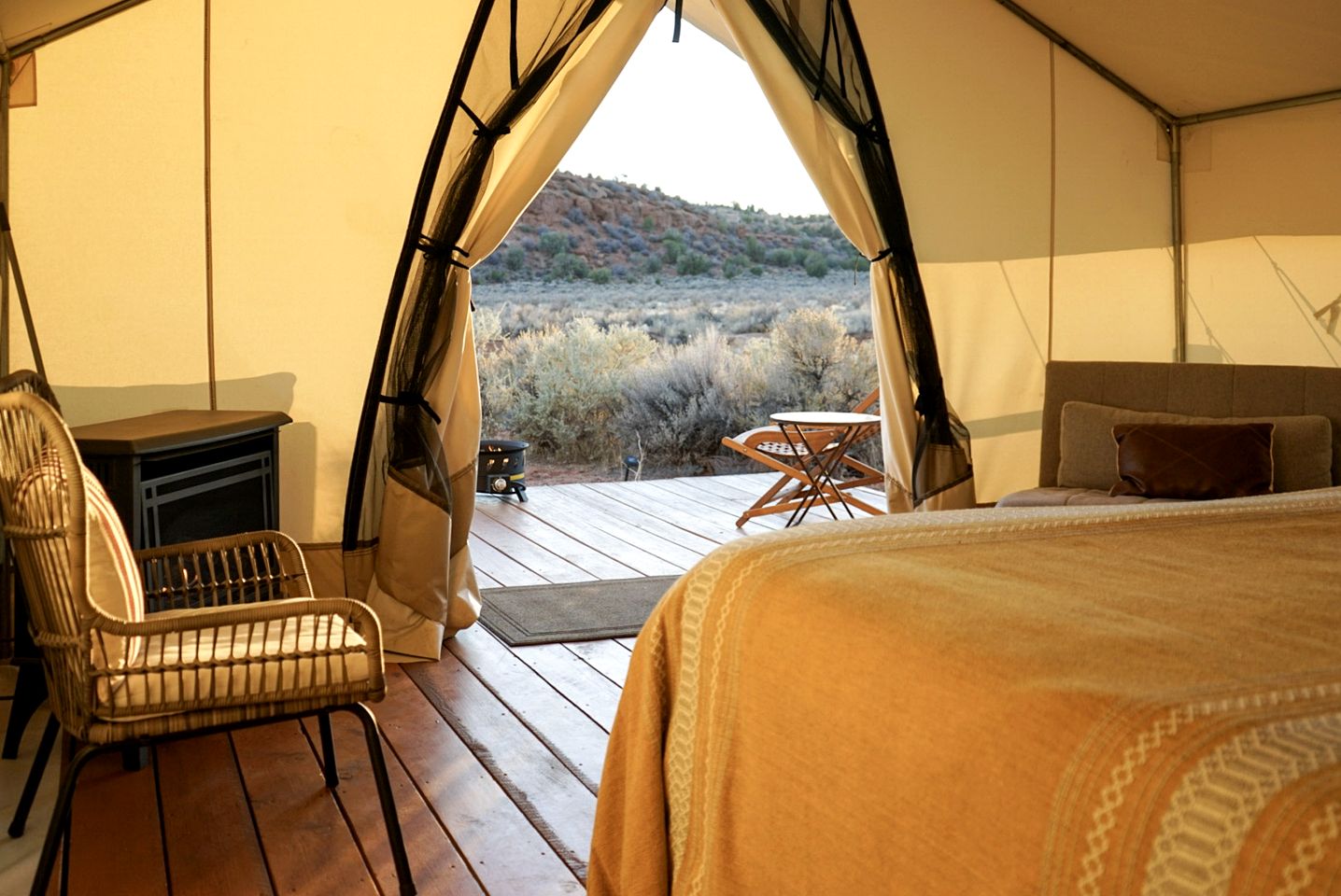 Romantic Safari Tent Glamping in Kanab, Utah: Unforgettable Getaway for Two