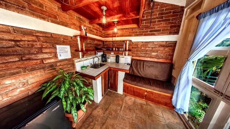 Tiny Houses (Nicaragua, --, Managua)