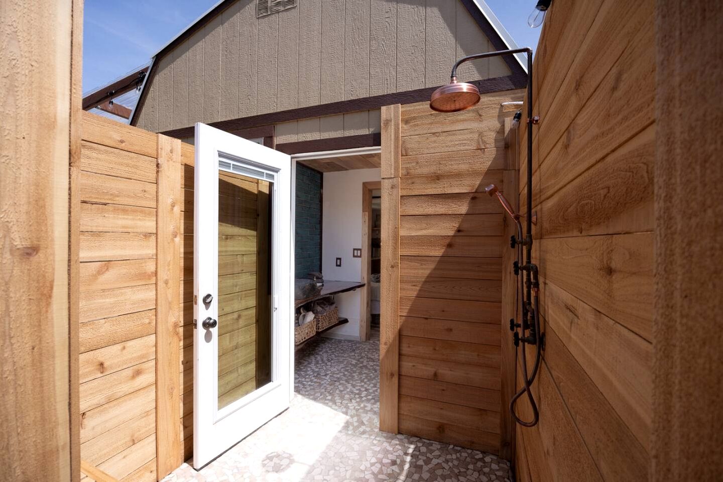 Off-Grid Luxurious Tiny Cabin with Incredible Outdoor and Indoor in Texas