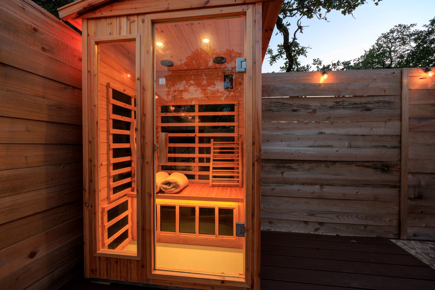 A+ Privacy | Romantic Lux | Sauna | Hot/Cold Pool in Texas
