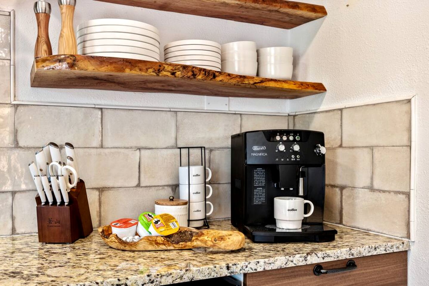 Off-Grid Luxurious Tiny Cabin with Incredible Outdoor and Indoor in Texas