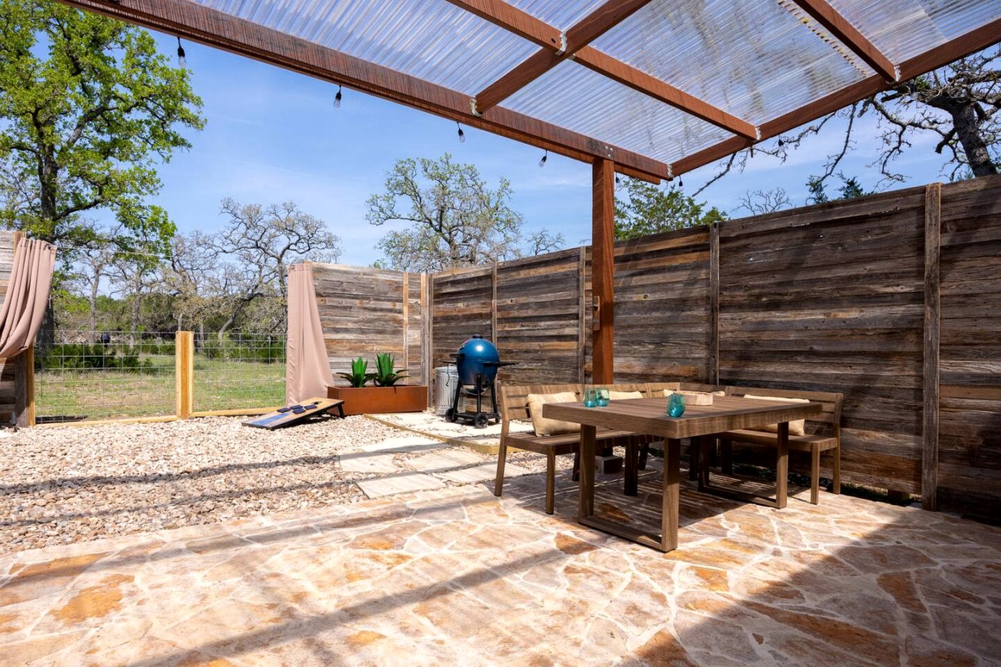 Off-Grid Luxurious Tiny Cabin with Incredible Outdoor and Indoor in Texas