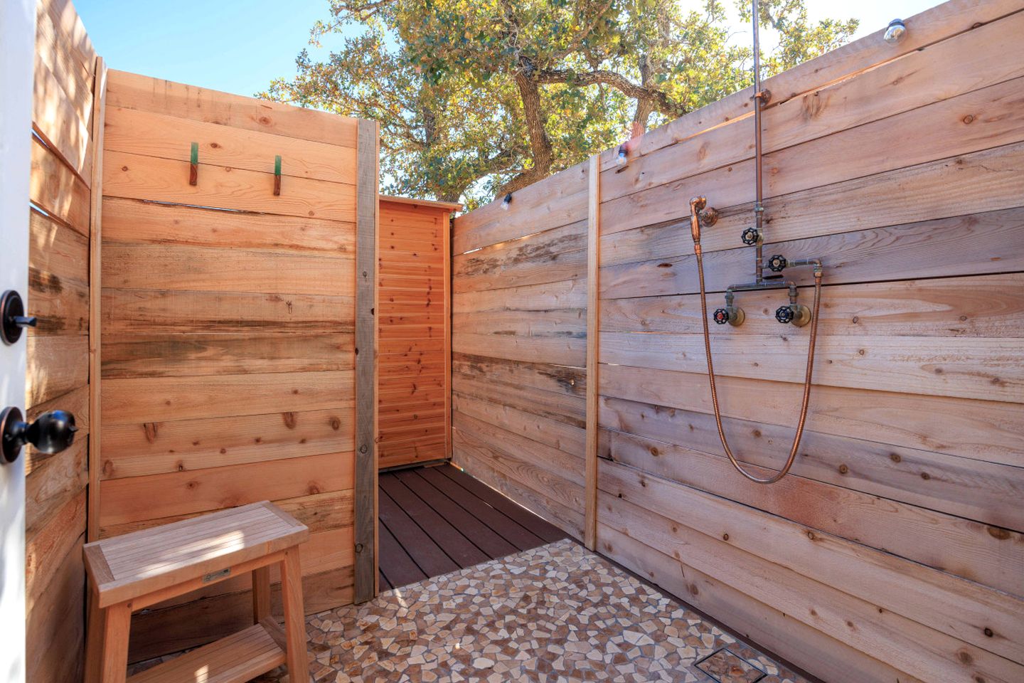 A+ Privacy | Romantic Lux | Sauna | Hot/Cold Pool in Texas
