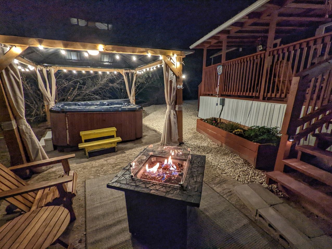 Romantic Stays in Texas at this Granbury Cabin Glamping Site