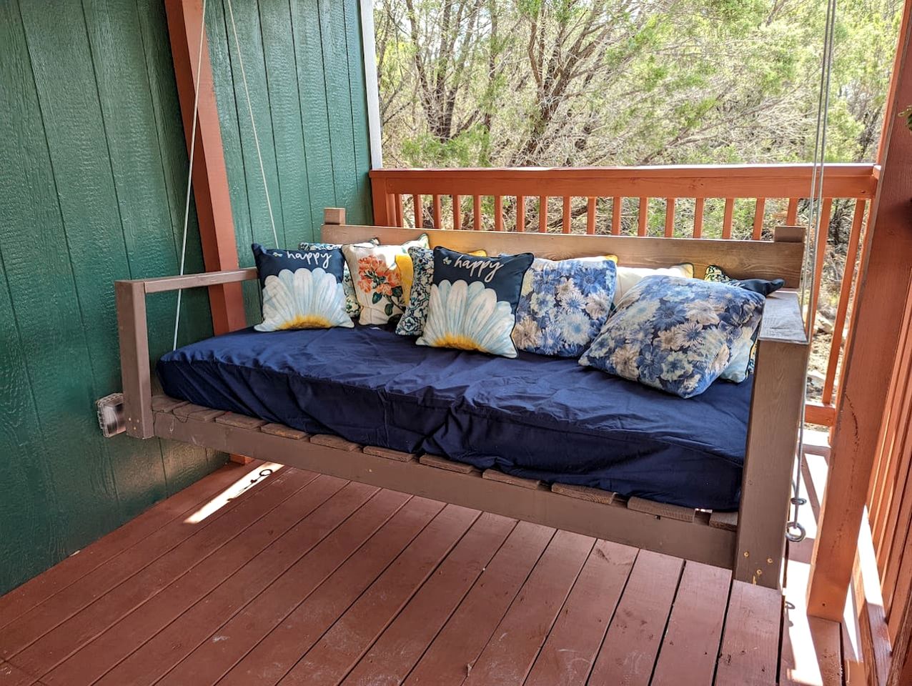 Romantic Stays in Texas at this Granbury Cabin Glamping Site