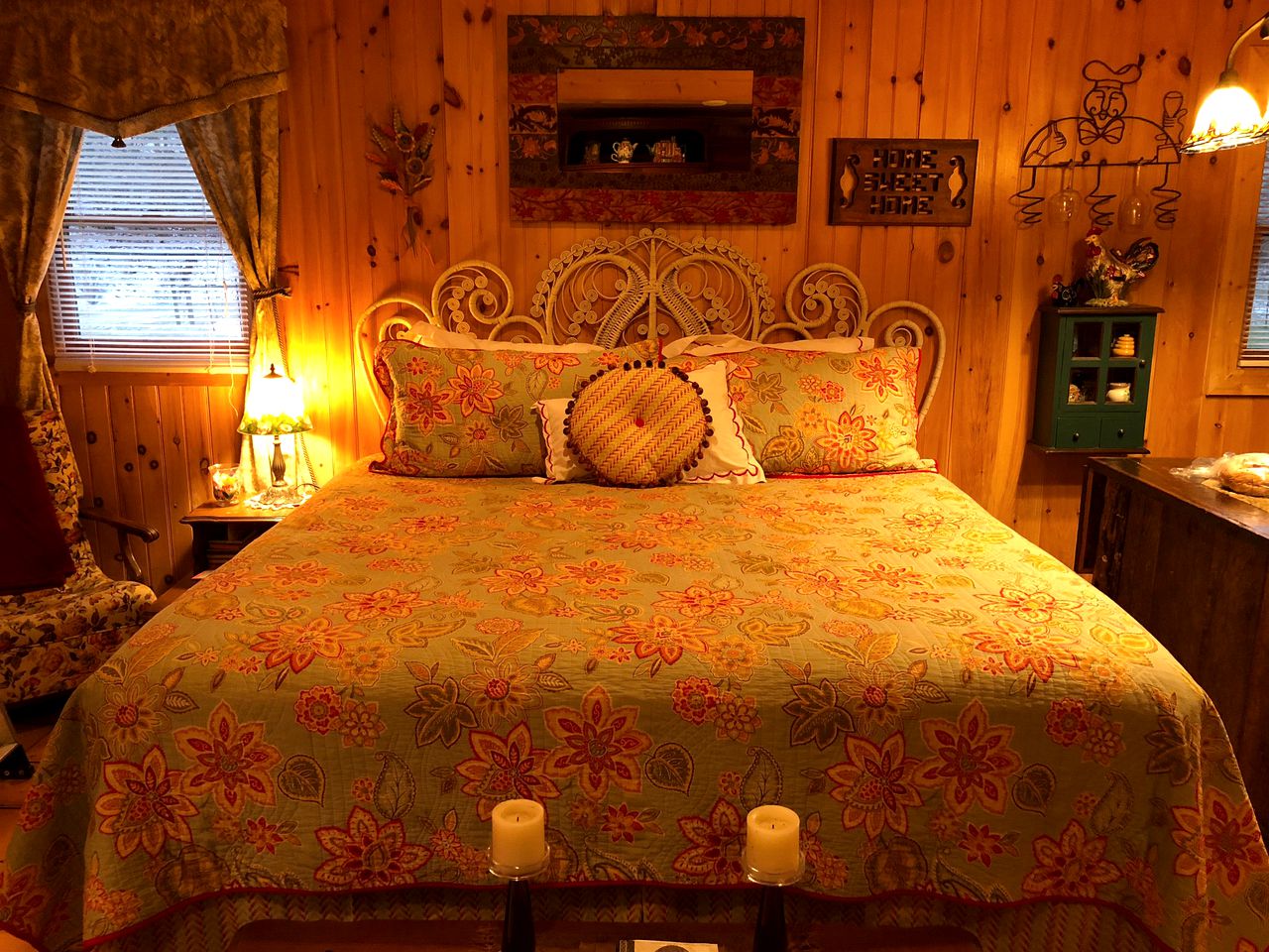 Romantic Tiny House Rental for Couples near Boone, North Carolina