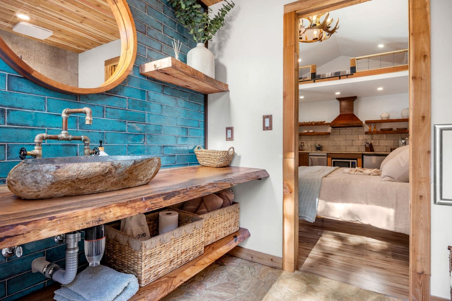 Impressive Intimate Tiny Cabin with Lofted Interior and Outdoor Shower in Texas