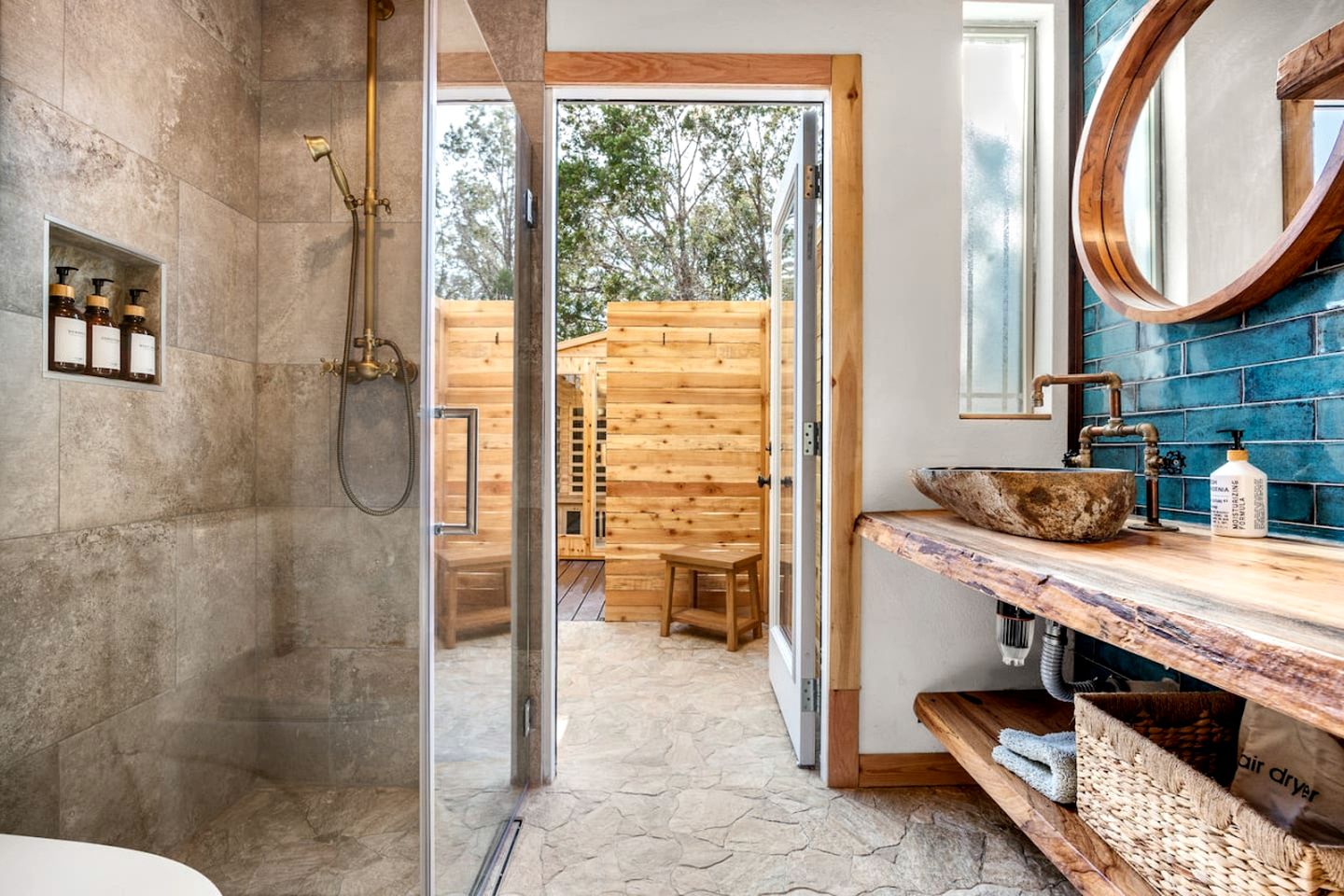 Impressive Intimate Tiny Cabin with Lofted Interior and Outdoor Shower in Texas