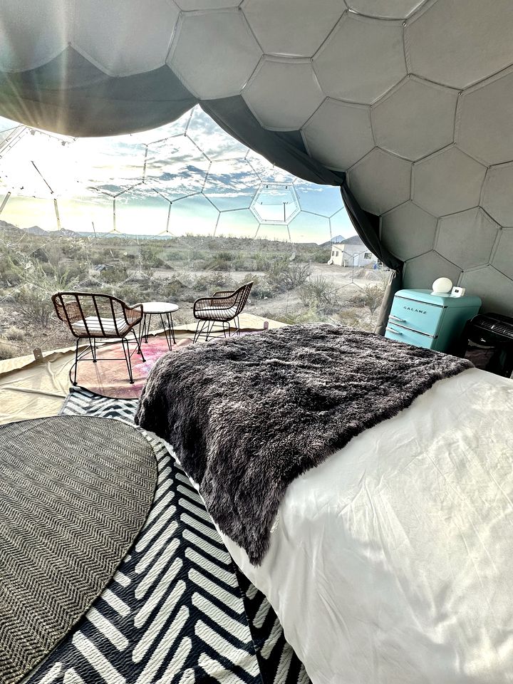 Romantic and Unique Geo Dome Perfect for Stargazing and a Weekend of Exploring Terlingua Ghost Town