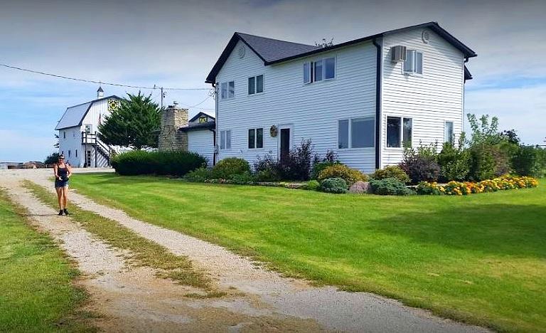 Nature Lodges (Mount Carroll, Illinois, United States)