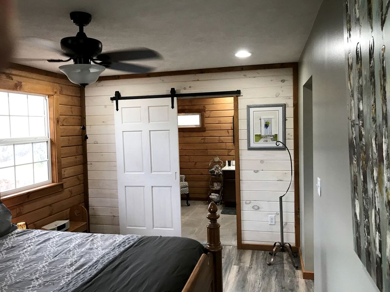 Peaceful Cabin Getaway Overlooking a Winery in Weston, West Virginia