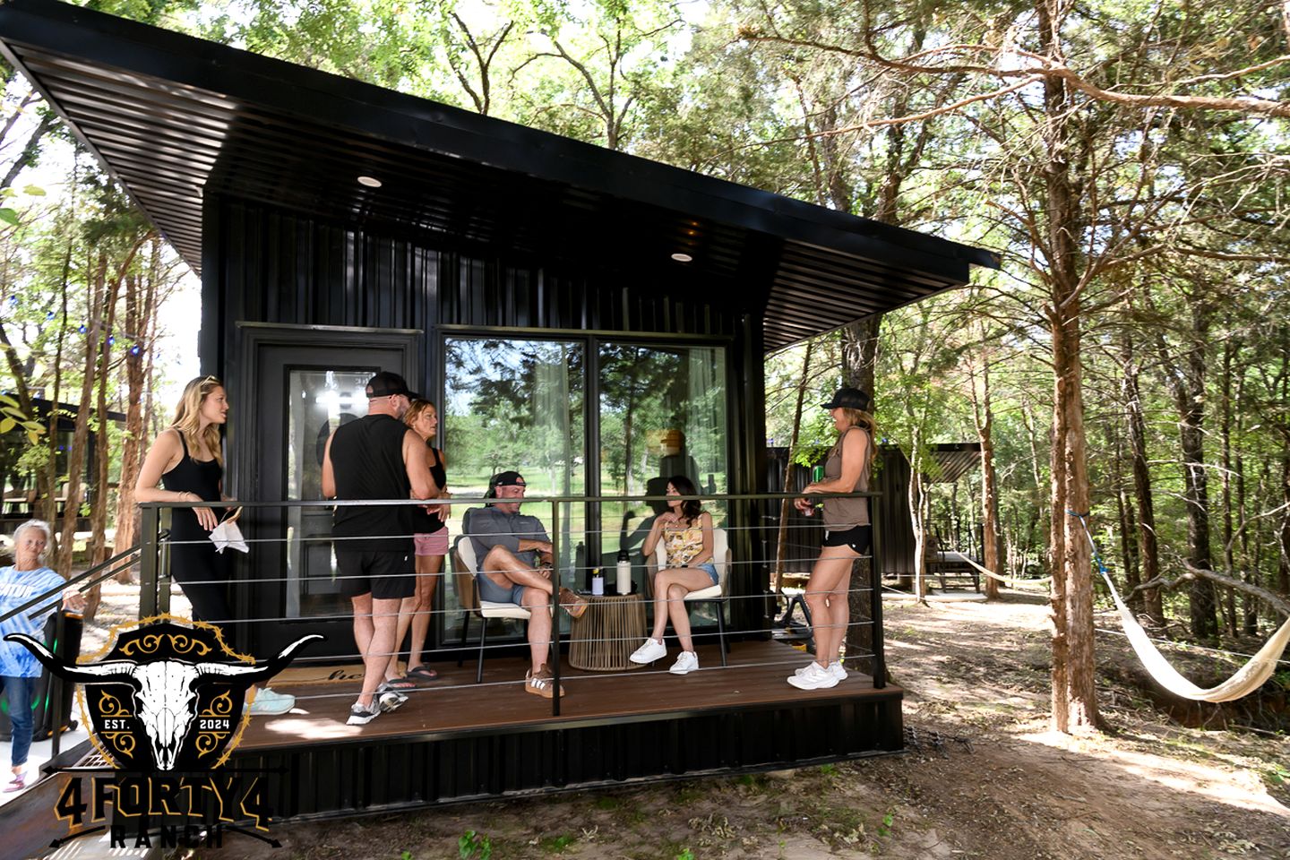 Romantic Woodland Cabin Hideaway Near the Lake in Scenic Texas Countryside