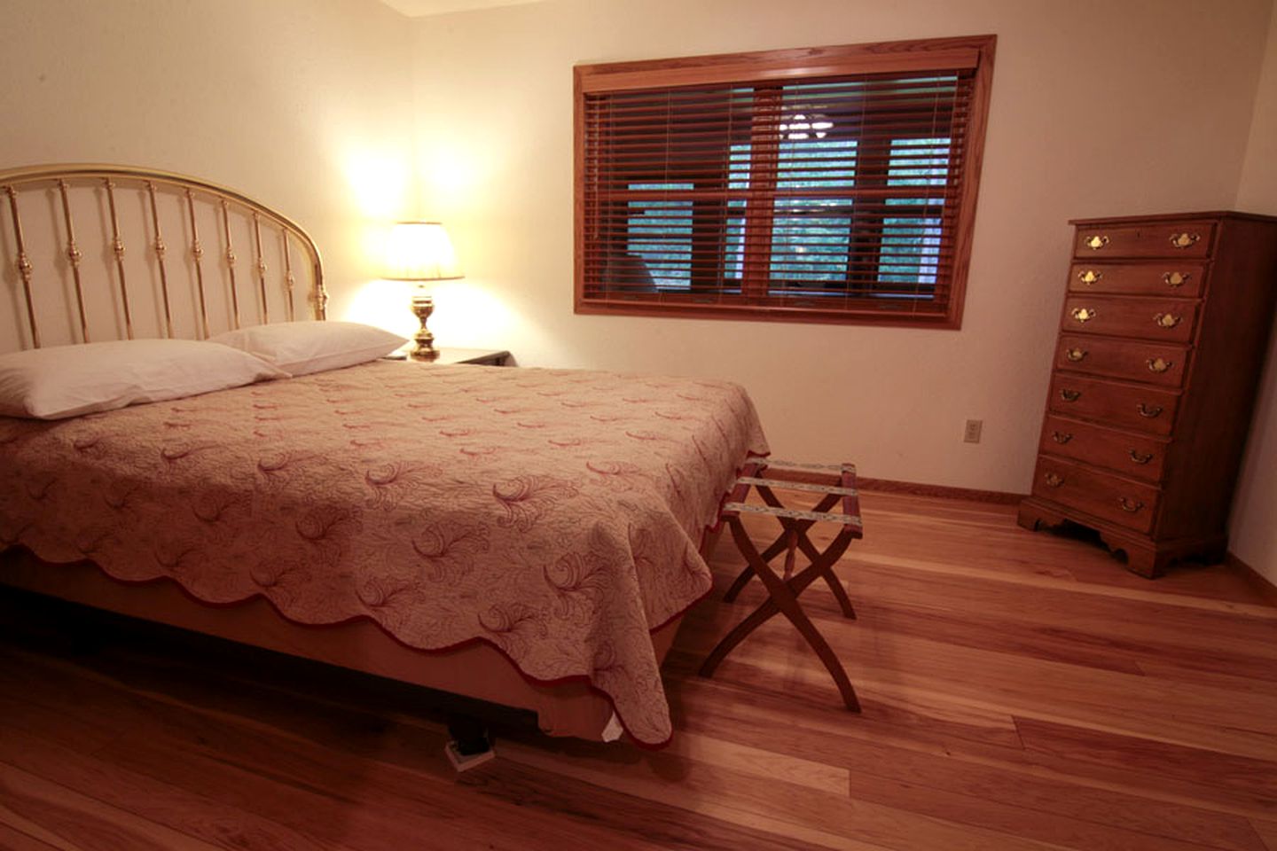 Private Cabin Rental with a Fireplace near the Bearskin State Trail in Wisconsin